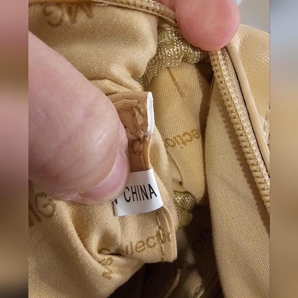 MG Collection EUC Tan Heart Embroidered Crossbody Or Hand Bag - Picture 16 of 16